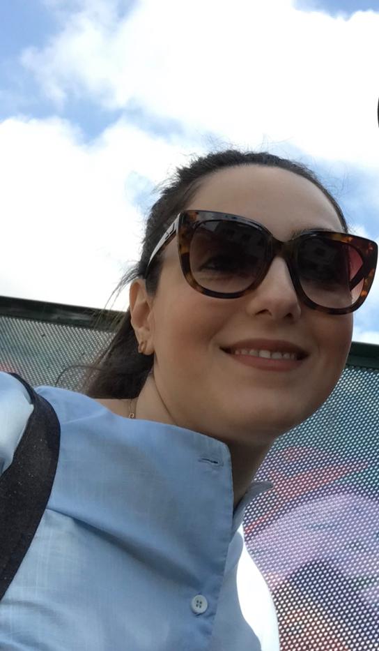 نیلوفر نیک فر