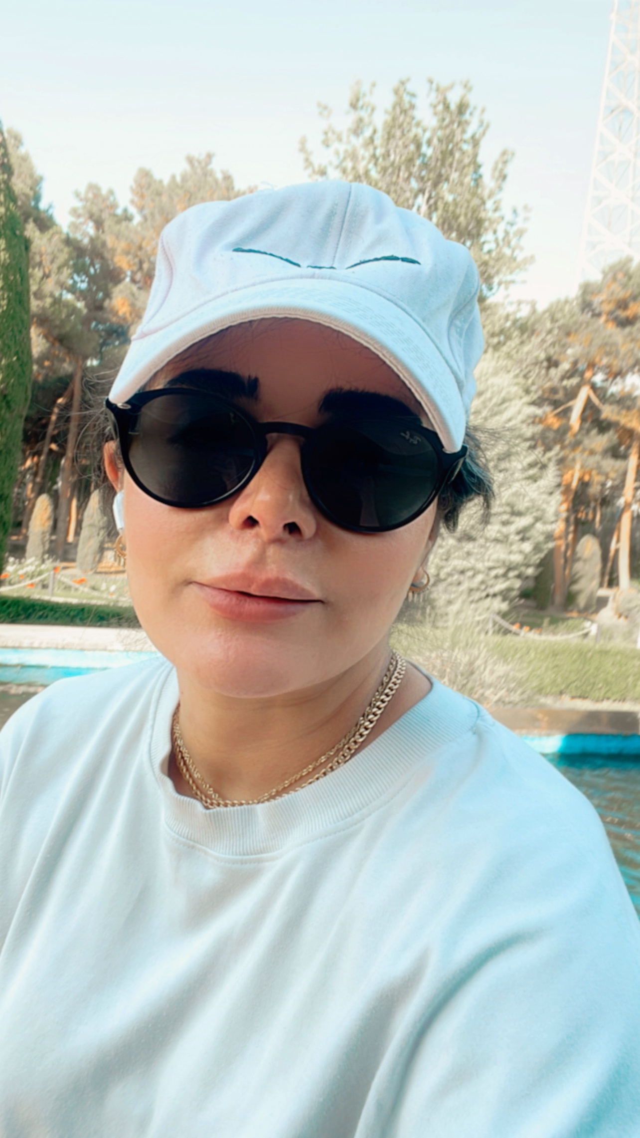 زهرا علیدوستی