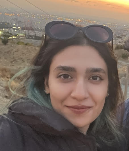 فائزه آژنده