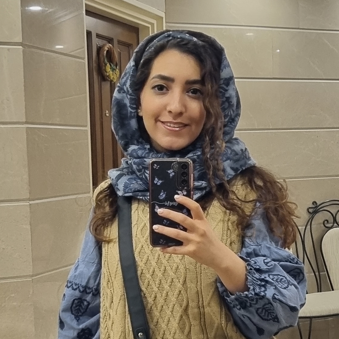 حوری سادات صدرقاینی