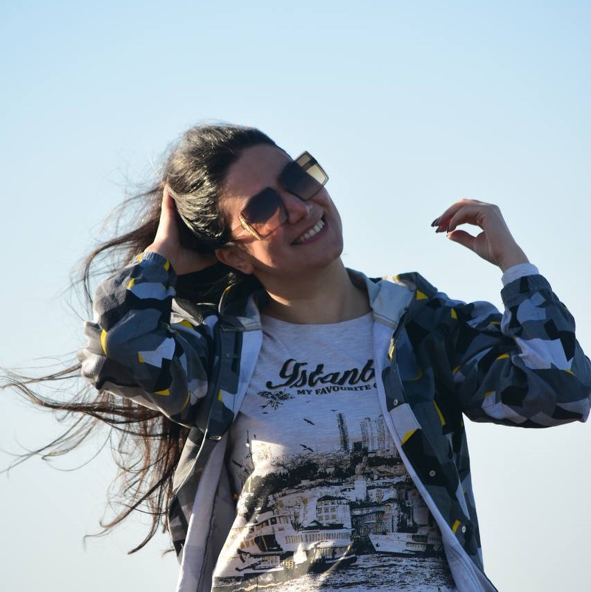 سمانه اصحابی